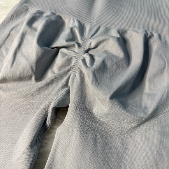 Halara Grey Butt Lifting Leggings - Picture 3 of 6